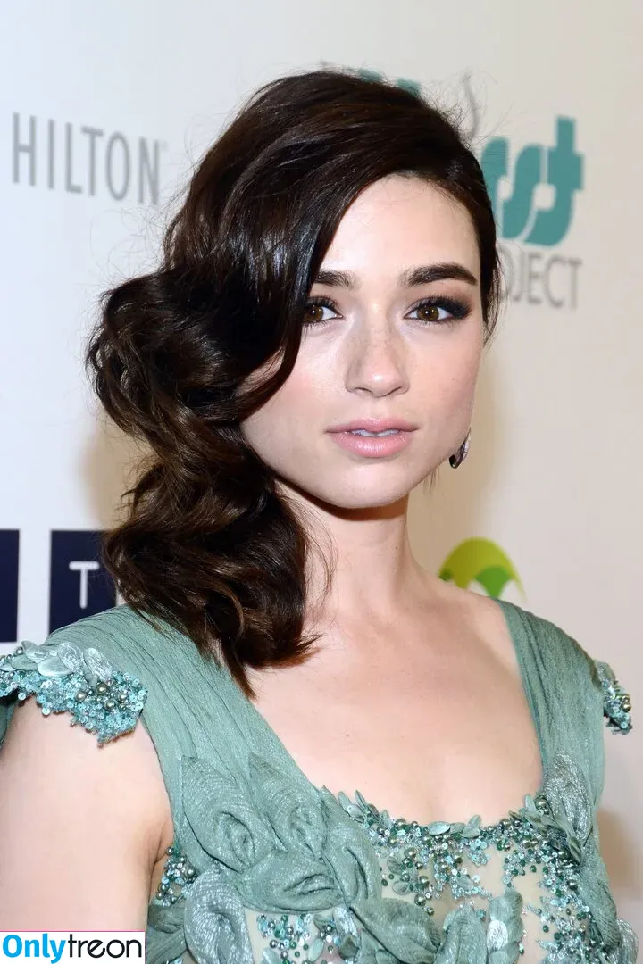 Crystal Reed nude photo #0007 (crystalmreed / crystalreed2)