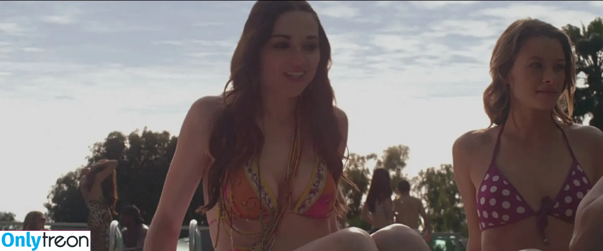 Crystal Reed nude photo #0167 (crystalmreed)