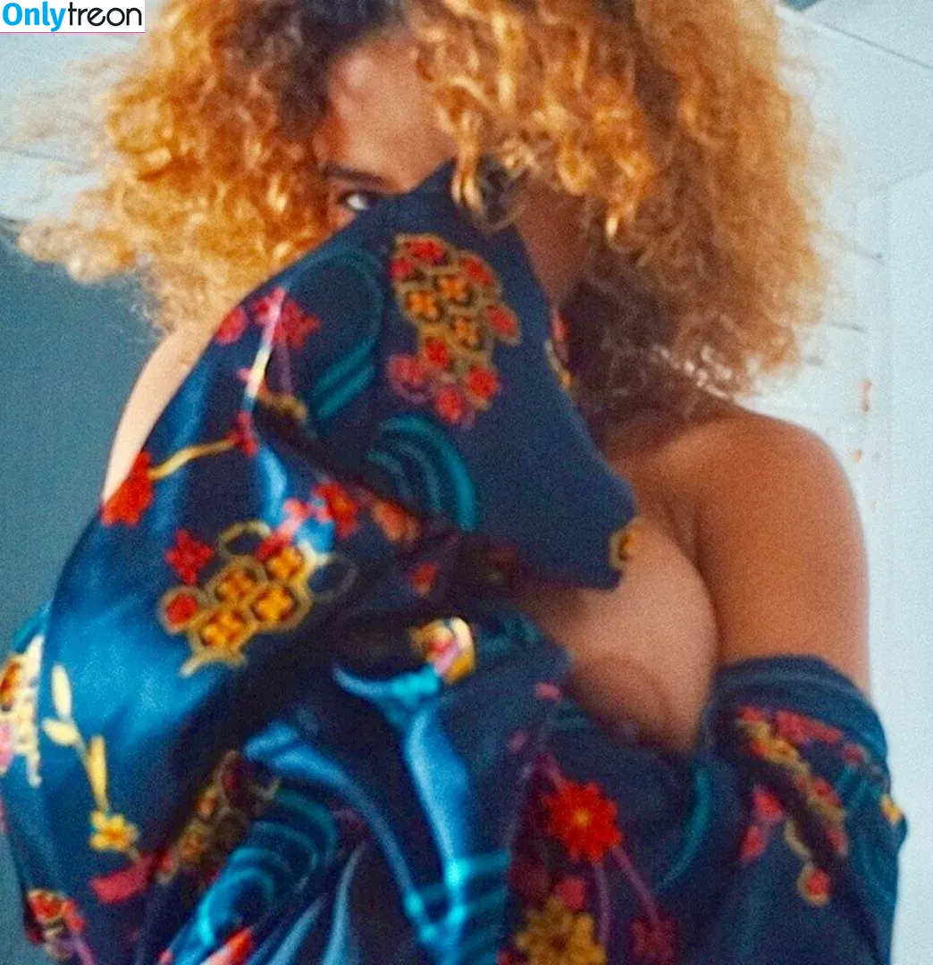 Crystal Westbrooks nude photo #0055 (crystalwestbrooks / westbrooks.crystal)