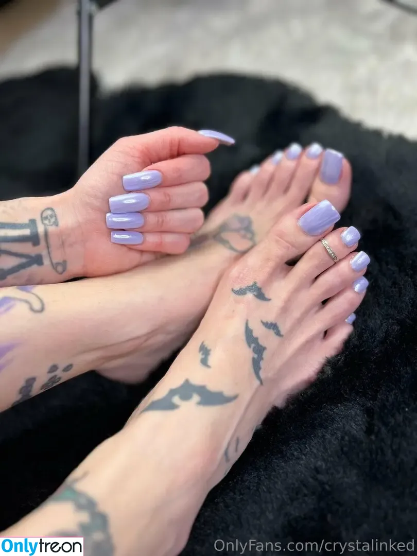 Crystalinked nude photo #0029 (Crystal_inked_feet / crystal_inkked)