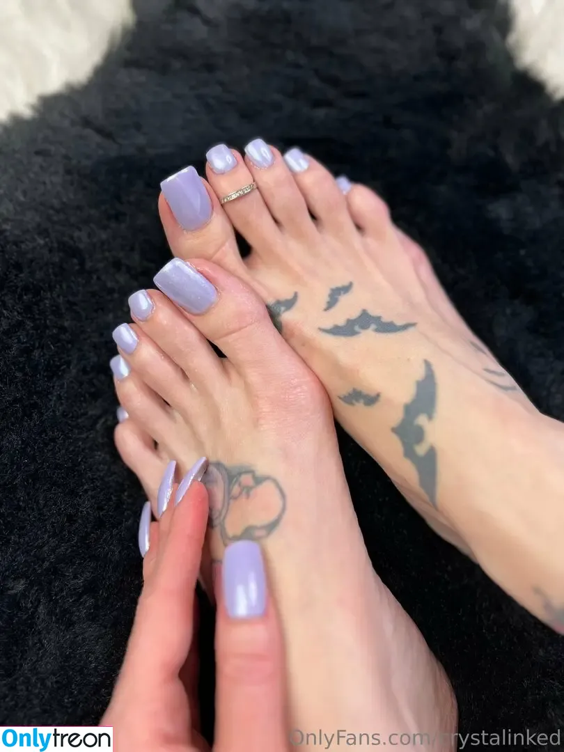 Crystalinked nude photo #0031 (Crystal_inked_feet / crystal_inkked)