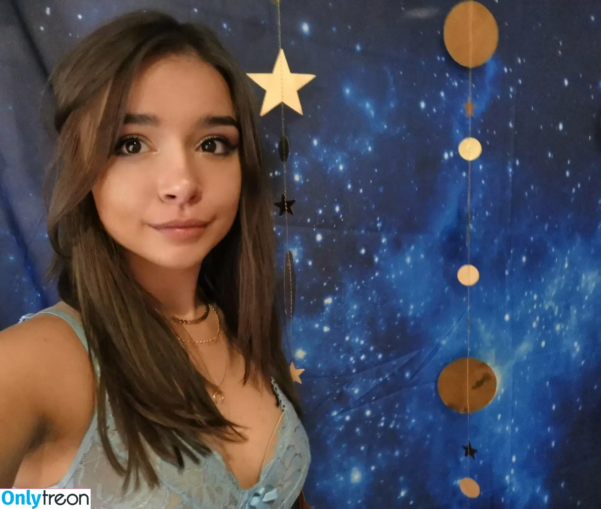 Csillabu nude photo #0040 (Csillabu)
