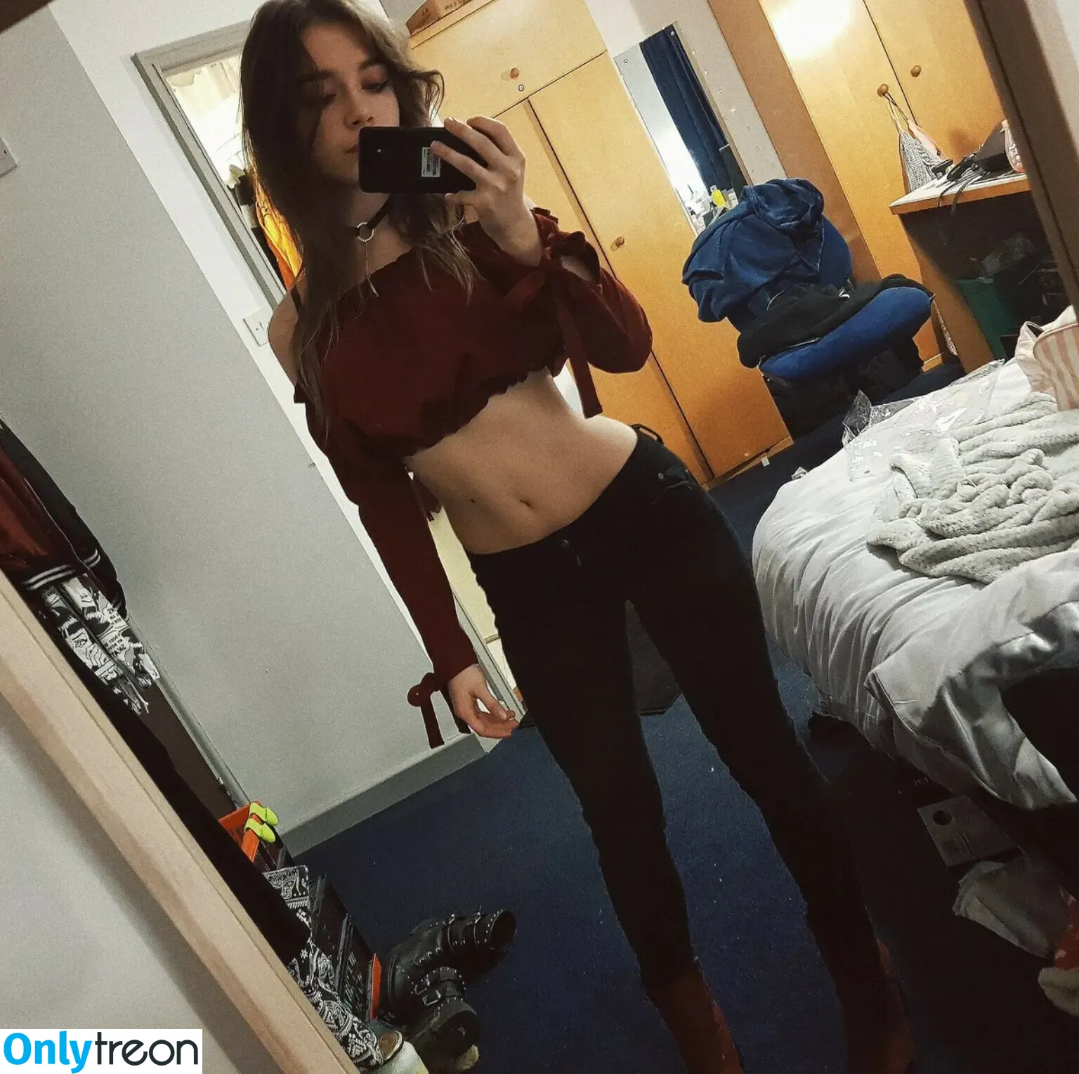Csillabu nude photo #0080 (Csillabu)