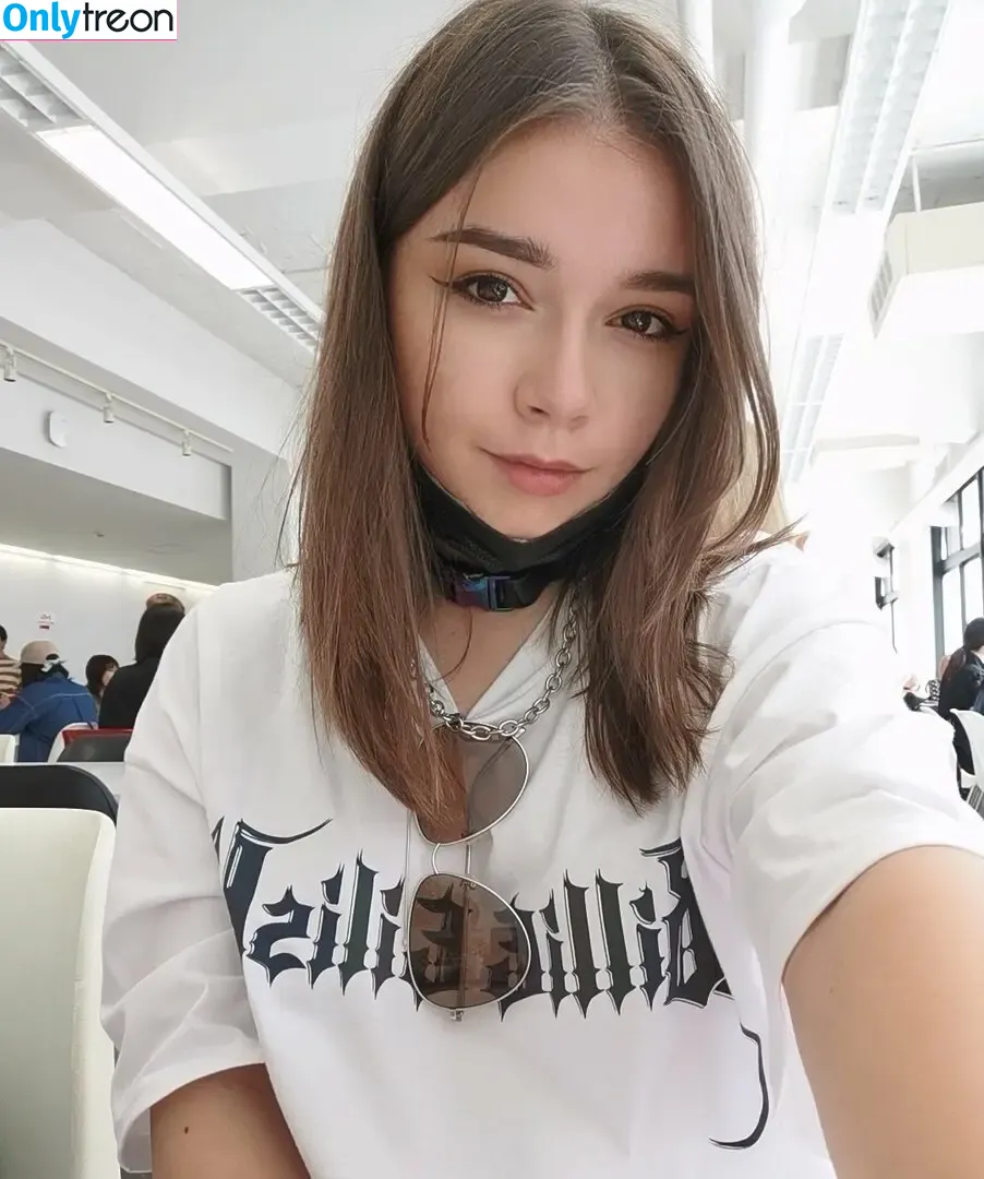 Csillabu nude photo #0094 (Csillabu)