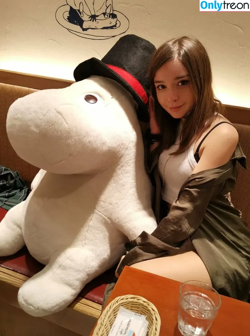 Csillabu nude photo #0102 (Csillabu)