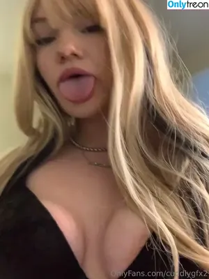cuddlygfx2 / therealdesertgypsy фото голая #0068