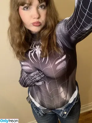 cuddlygirlfriend / authorlucinda_oneill nude photo #0007