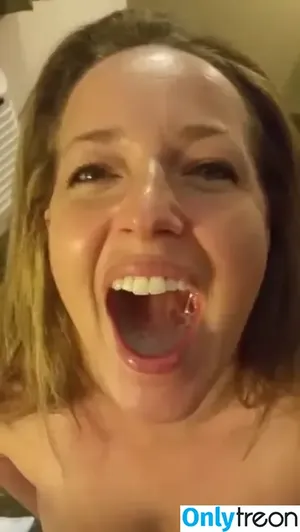 Cum Swallowing / Cum in Mouth / Cumplay / reel / sweetscarlettjane nude photo #0151