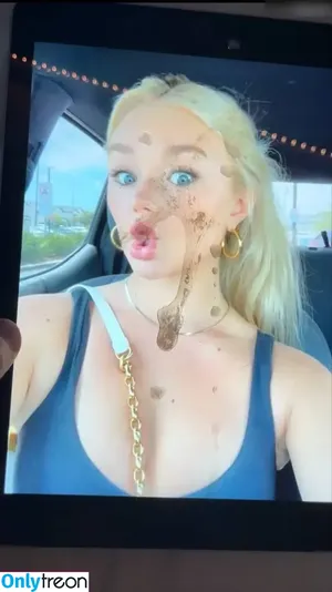 Cum Tributes / nikasofie nude photo #0641