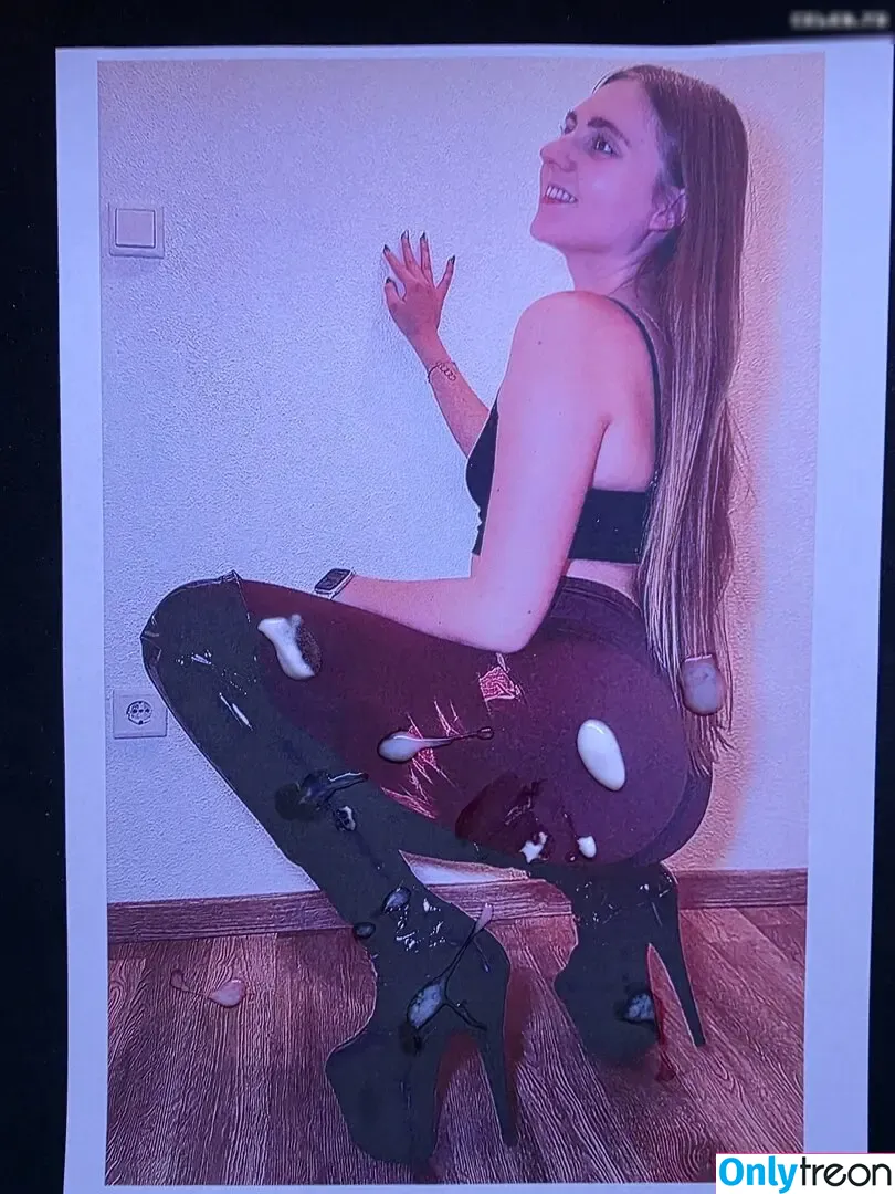 Cum Tributes голая photo #0629 (nikasofie)