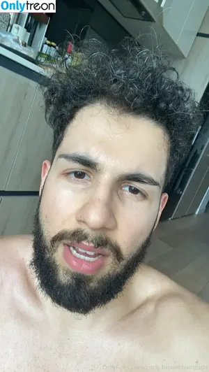 curly.brown.hairdude / jonathankmonroe nude photo #0021
