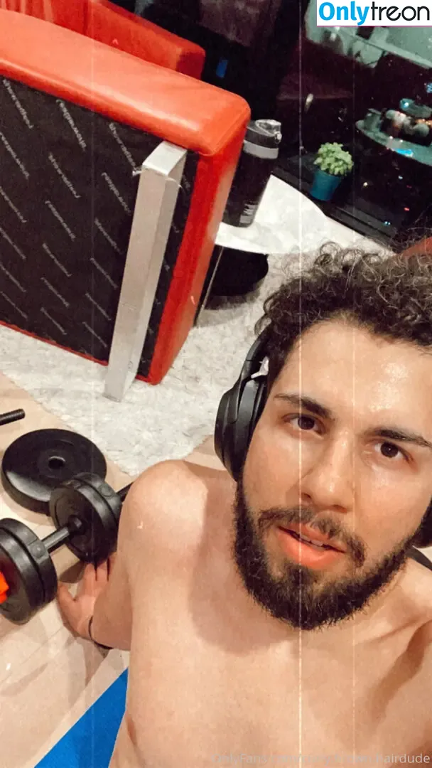 curly.brown.hairdude nude photo #0022 (jonathankmonroe)
