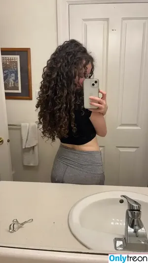 curlykinkycutie / curlycoilycutie / curlycutiexs nude photo #0007