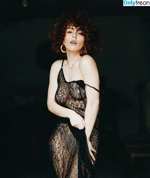 curlywiktoria / curlyvictoria / curlyyycue / wiktoria moldawiak nude photo #0701