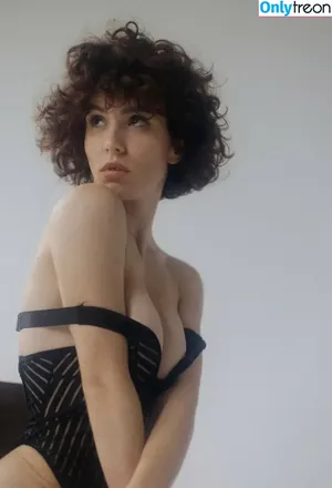 curlywiktoria / curlyvictoria / curlyyycue / wiktoria moldawiak nude photo #0721