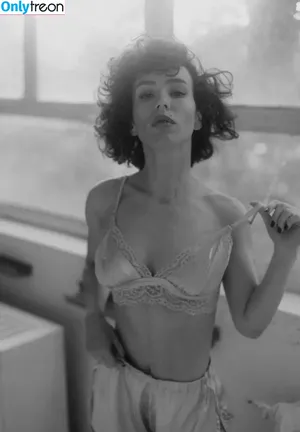 curlywiktoria / curlyvictoria / curlyyycue / wiktoria moldawiak nude photo #0771