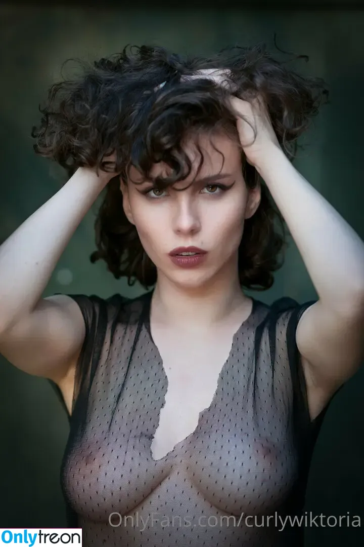 curlywiktoria голая photo #0513 (curlyvictoria / curlyyycue / wiktoria moldawiak)