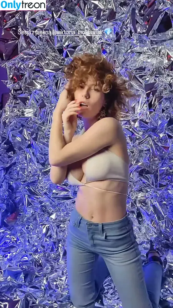 curlywiktoria nude photo #0550 (curlyvictoria / curlyyycue / wiktoria moldawiak)