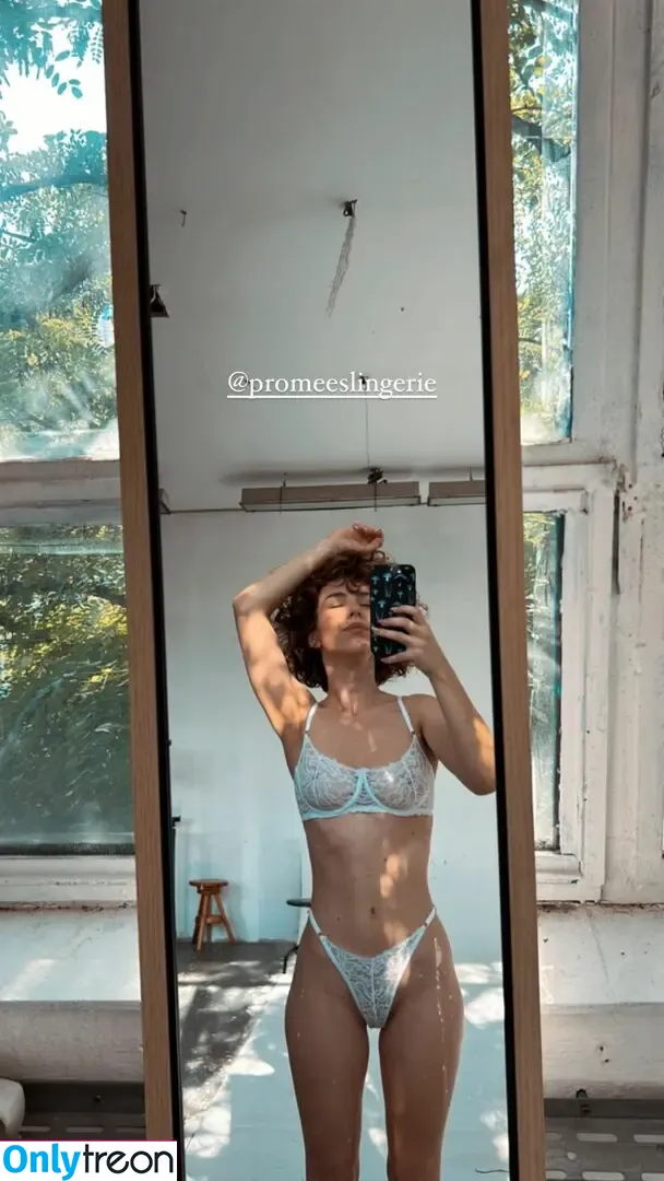 curlywiktoria голая photo #0617 (curlyvictoria / curlyyycue / wiktoria moldawiak)