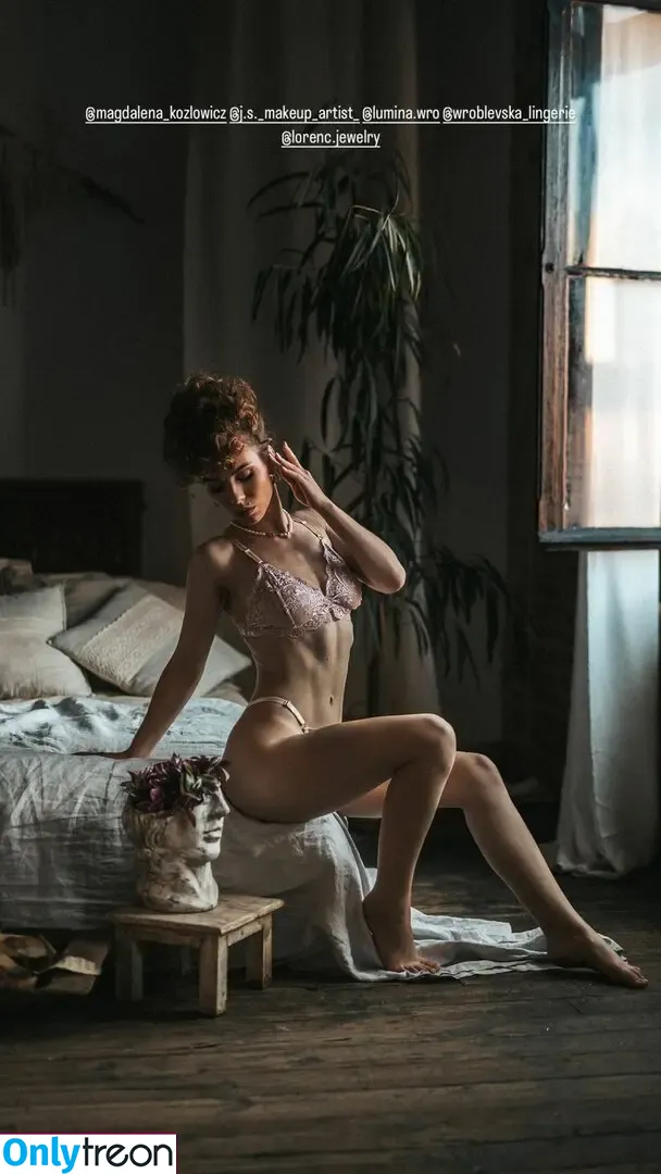 curlywiktoria nude photo #0640 (curlyvictoria / curlyyycue / wiktoria moldawiak)