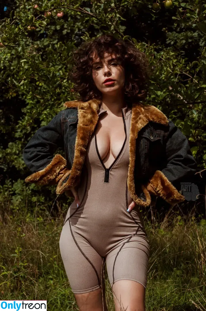 curlywiktoria nude photo #0666 (curlyvictoria / curlyyycue / wiktoria moldawiak)