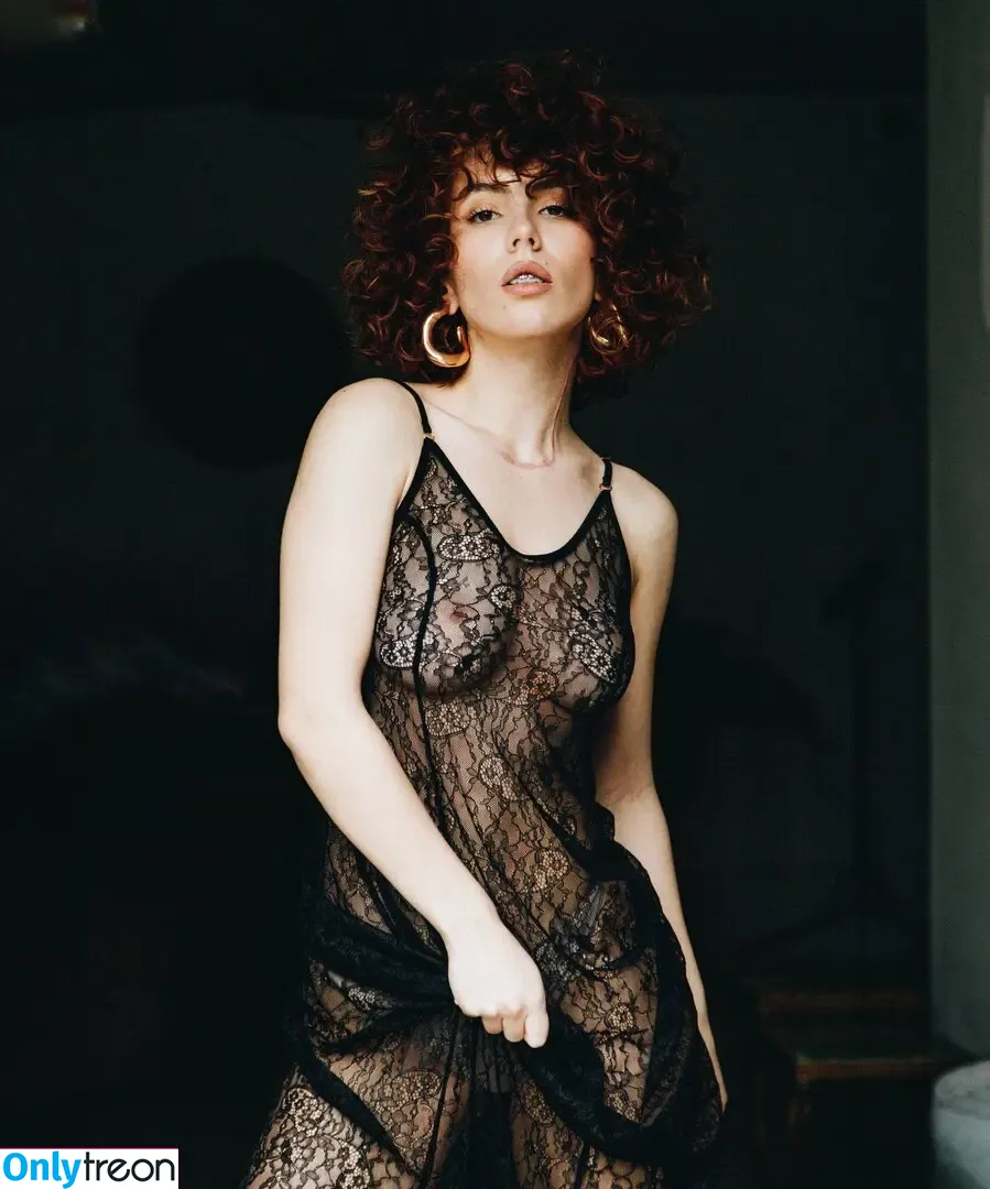 curlywiktoria nude photo #0695 (curlyvictoria / curlyyycue / wiktoria moldawiak)