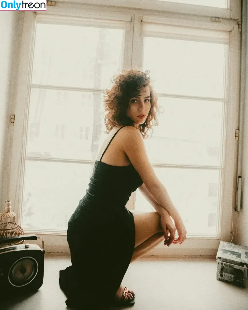 curlywiktoria nude photo #0748 (curlyvictoria / curlyyycue / wiktoria moldawiak)