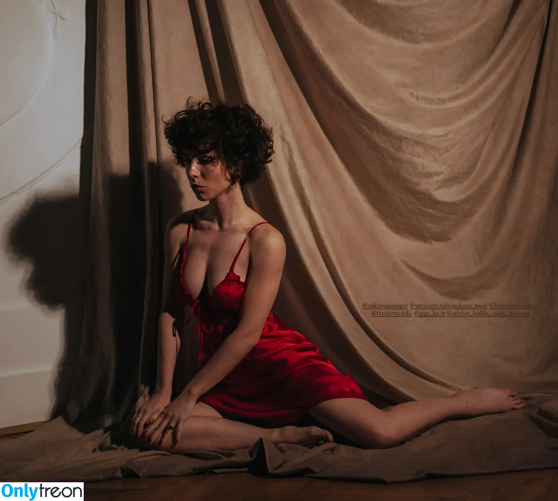 curlywiktoria голая photo #1106 (curlyvictoria / wiktoria moldawiak)