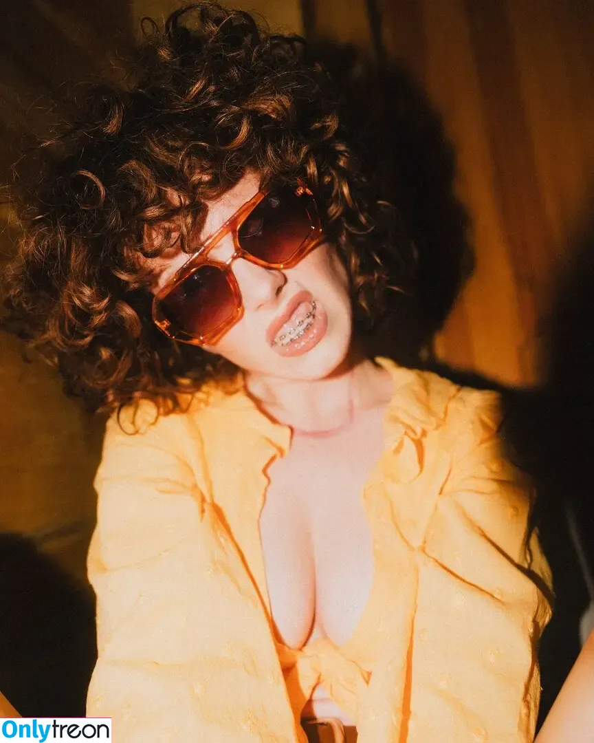 curlywiktoria nude photo #1186 (curlyvictoria / curlyyycue / wiktoria moldawiak)