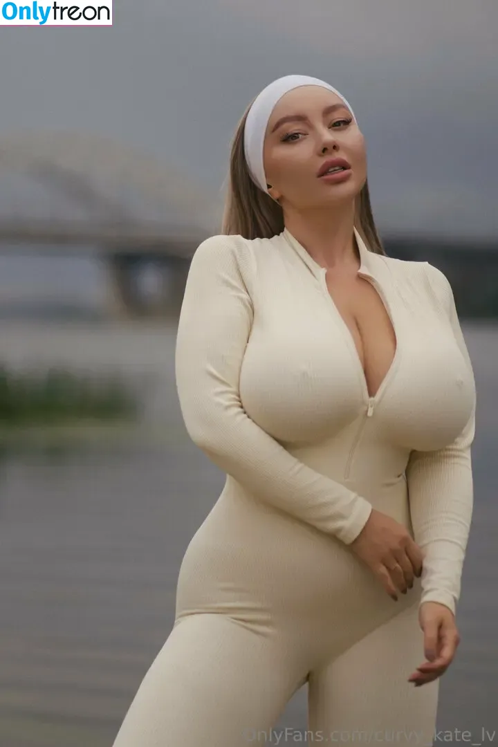 Curvy_kate_lv nude photo #0003 (Kateryna Lvova / curvykate)