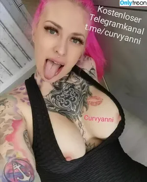 Curvyanni / Curvyanni1 / curvyanni_official nude photo #0009