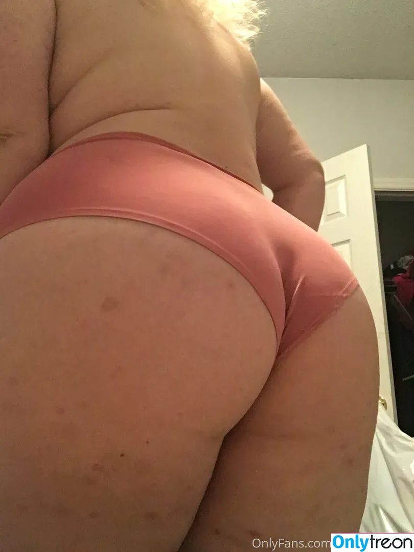 curvybecky nude photo #0023 (curvybecky)