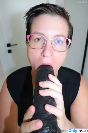 Curvyjules / cj_playroom_official / cjules69 фото голая #0347