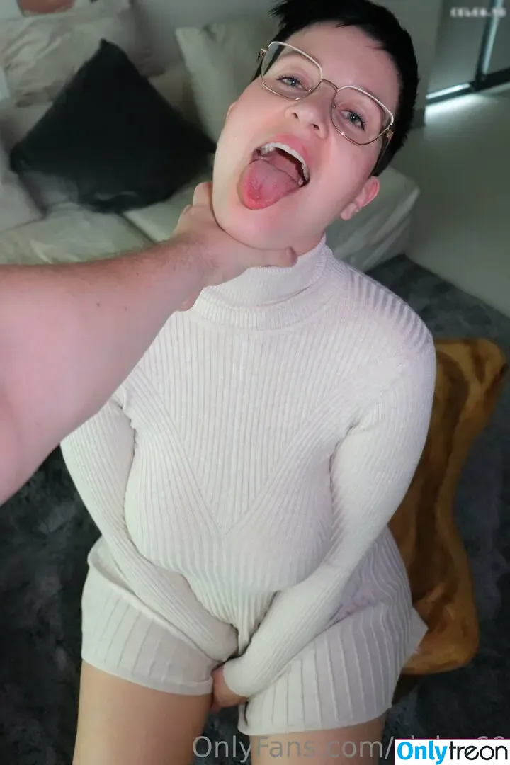 Curvyjules nude photo #0140 (cj_playroom_official / cjules69)