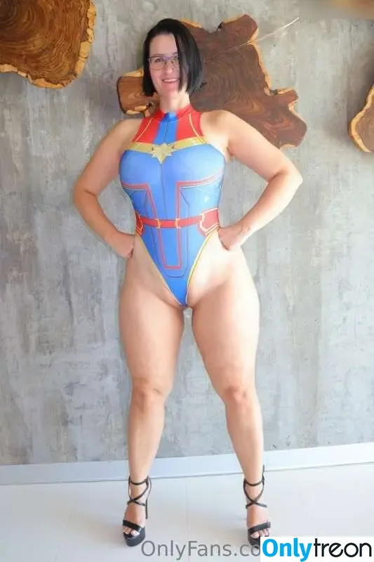 Curvyjules nude photo #0211 (cj_playroom_official / cjules69)