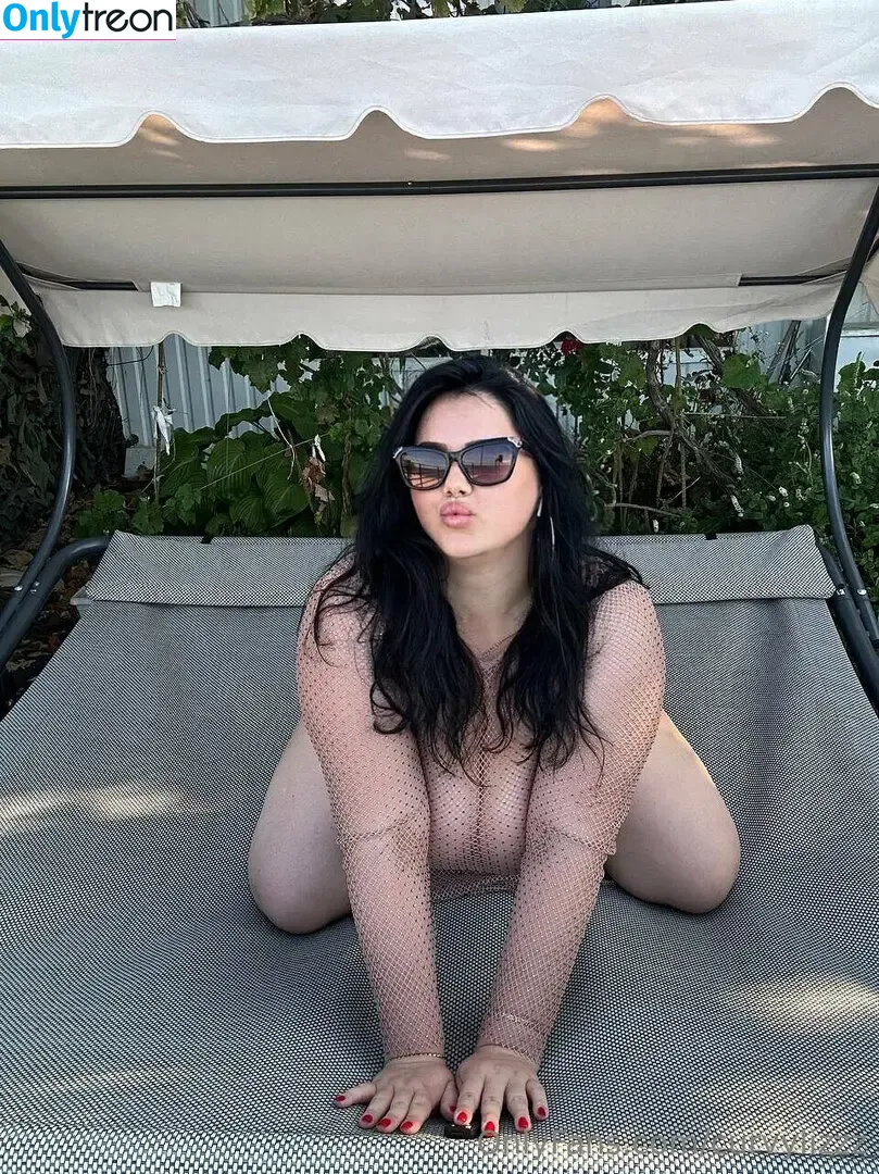 curvylizzz голая photo #0236 (curvystylez)