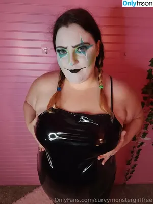 curvymonstergirlfree / freaky_litty_af nude photo #0123