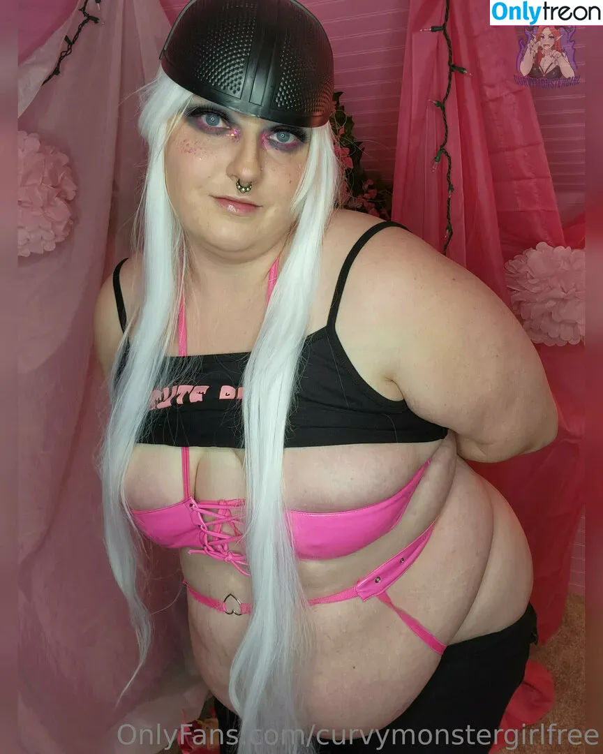 curvymonstergirlfree nude photo #0007 (freaky_litty_af)