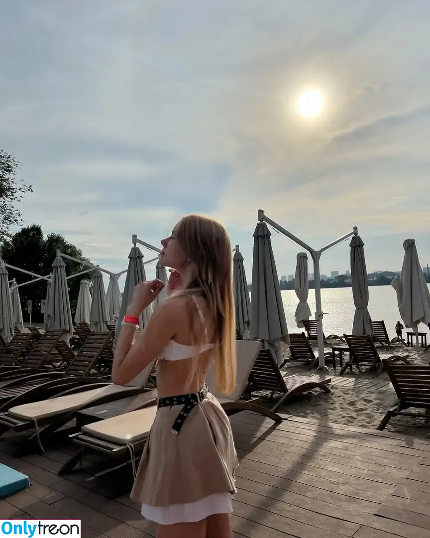 cusnee nude photo #0016 (_cusnee)
