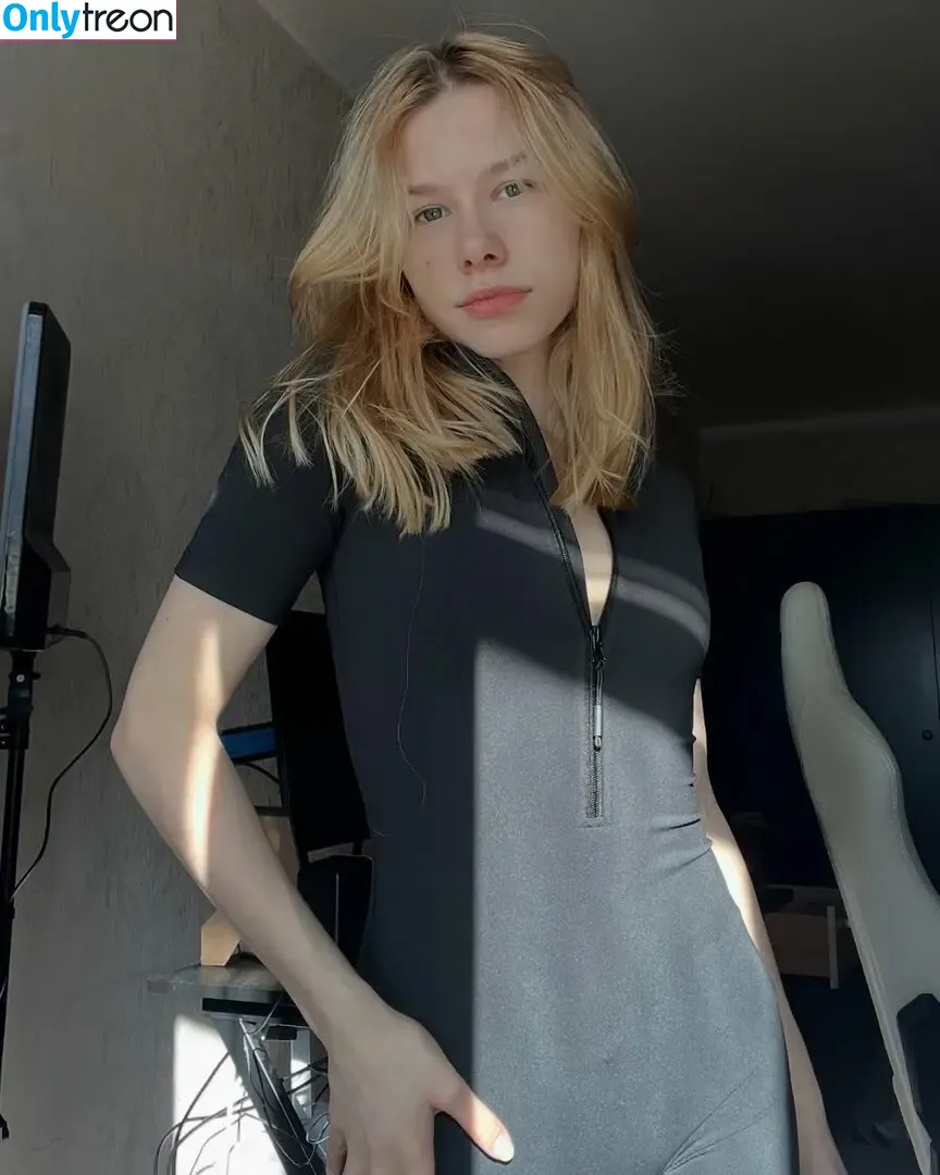 cusnee nude photo #0022 (_cusnee)