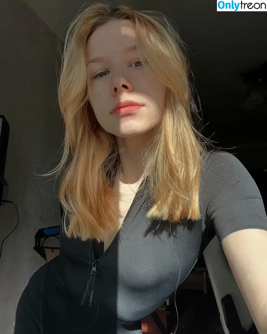 cusnee nude photo #0023 (_cusnee)