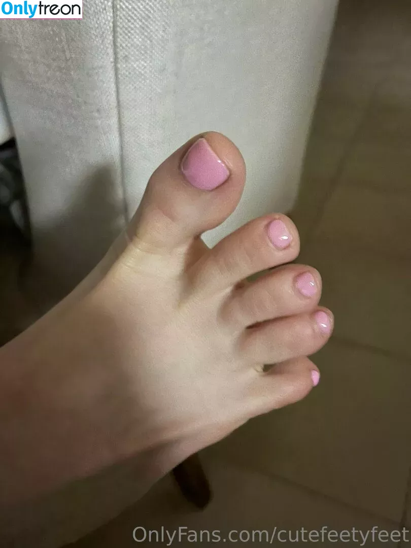 cutefeetyfeet nude photo #0010 (cutefeet_and_)