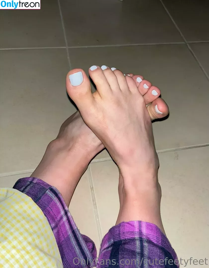 cutefeetyfeet nude photo #0015 (cutefeet_and_)