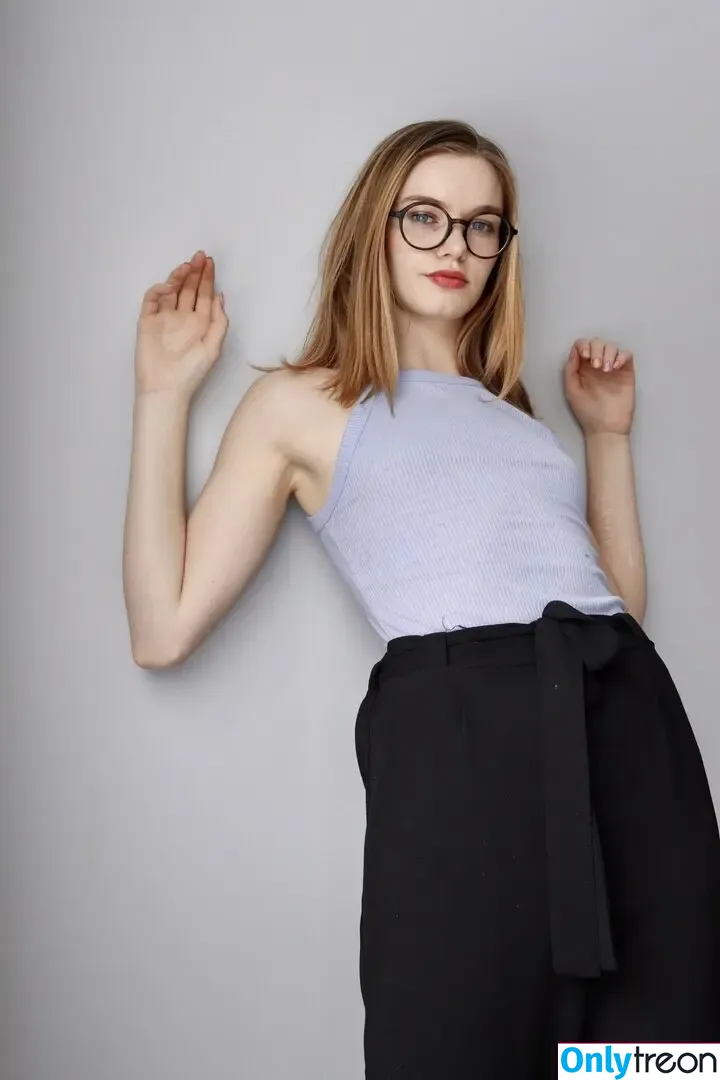 cutegiraffe nude photo #0919 (cutegiraffe6 / cutegiraffelife)