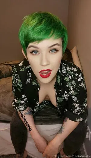 cutekatkinklite / kikikline nude photo #0002