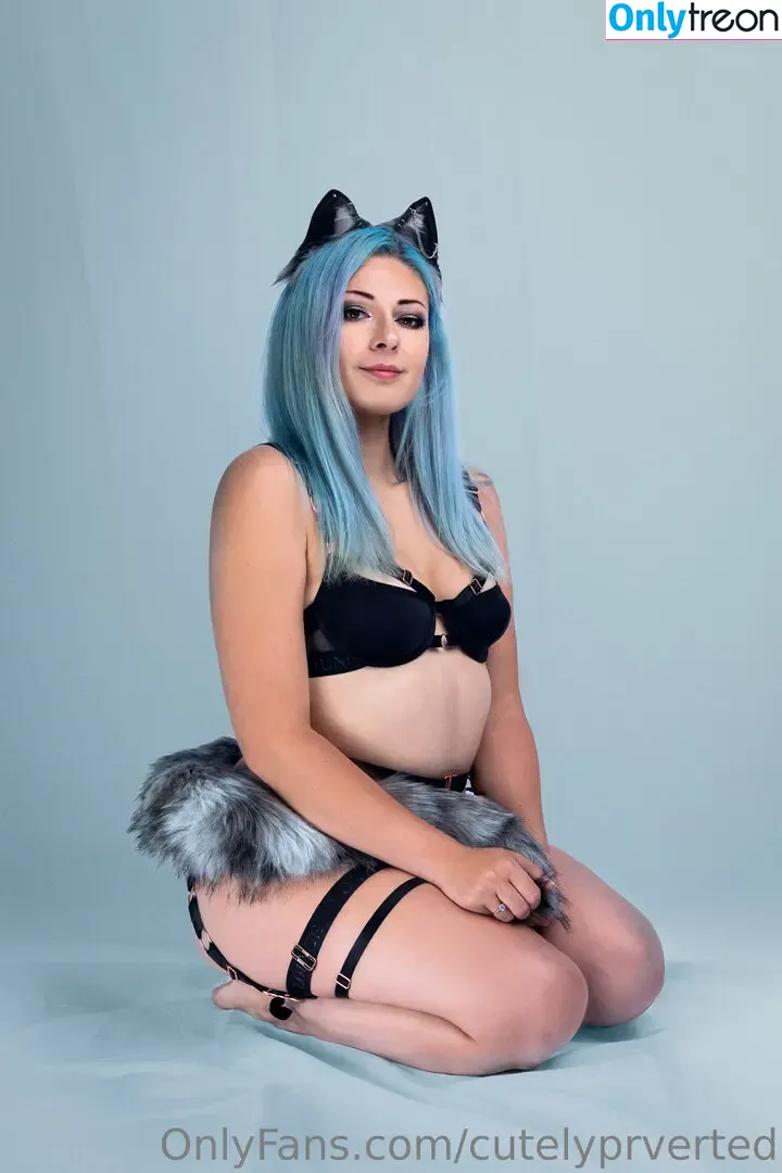 cutelyprverted nude photo #0093 (cutelyprverted)