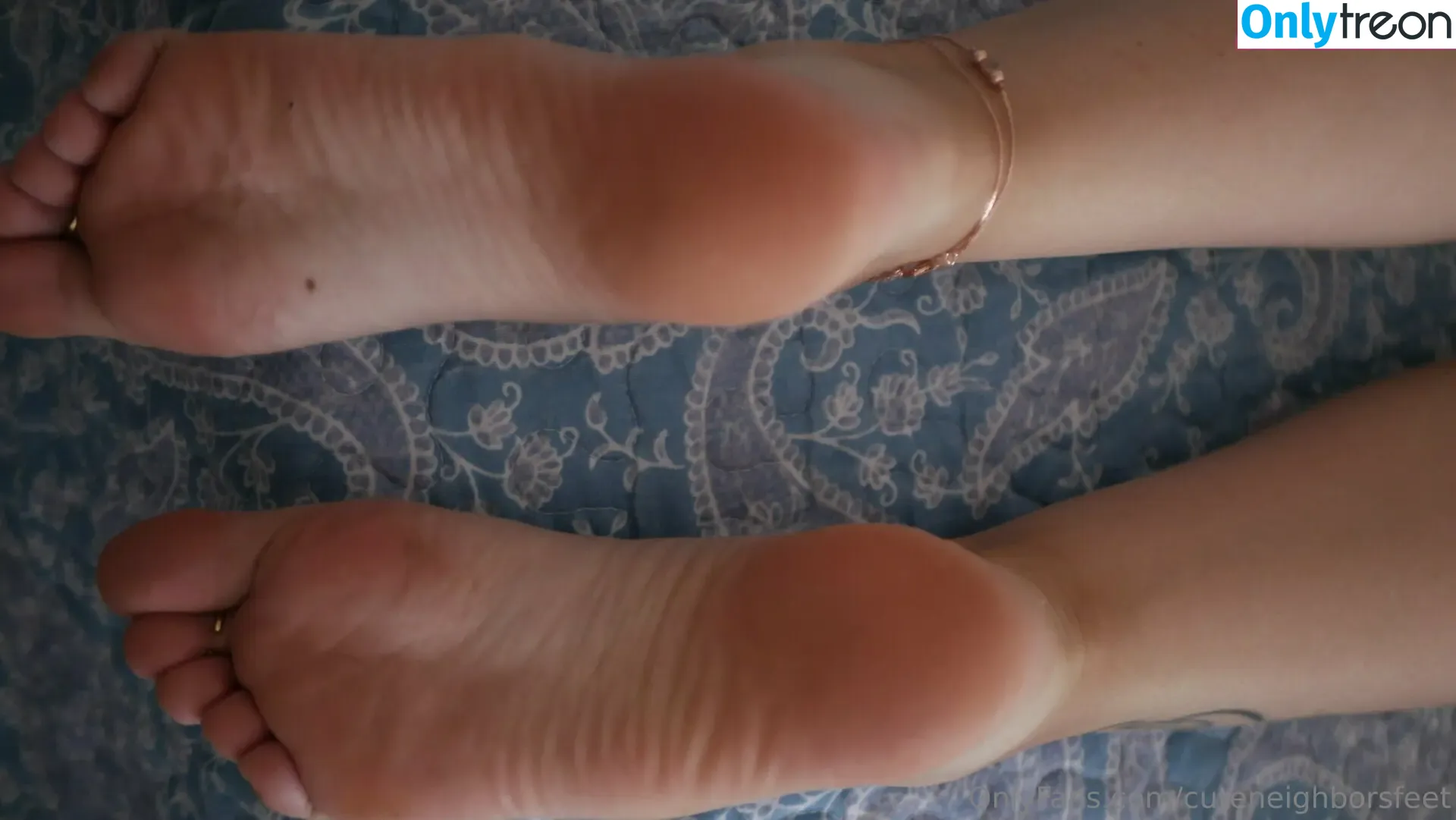 cuteneighborsfeet nude photo #0006 (_bguy)