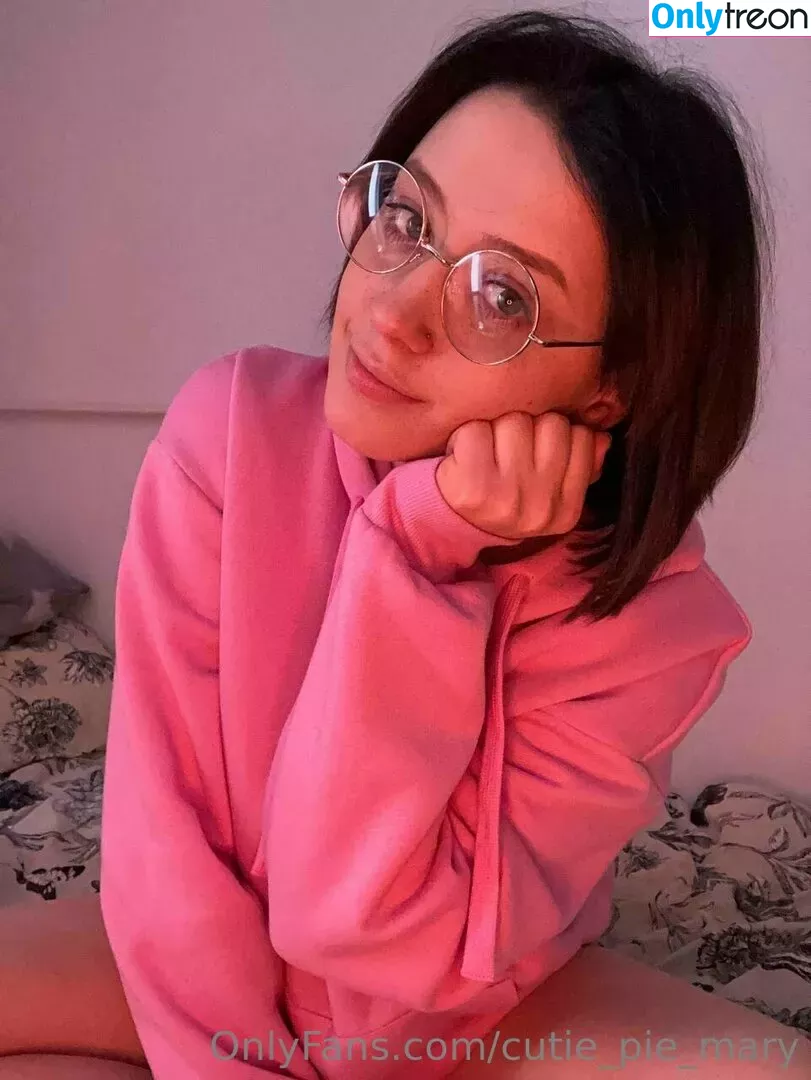 cutie_pie_mary nude photo #0017 (cutiepiemary / itsmeyourmary)