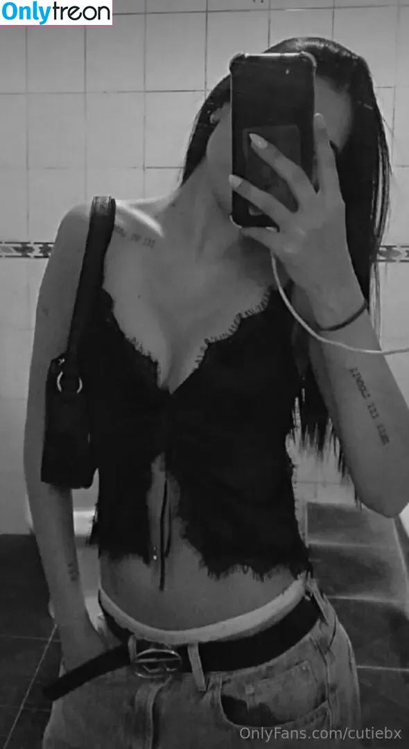 cutiebx nude photo #0011 (cutiebxbyy)