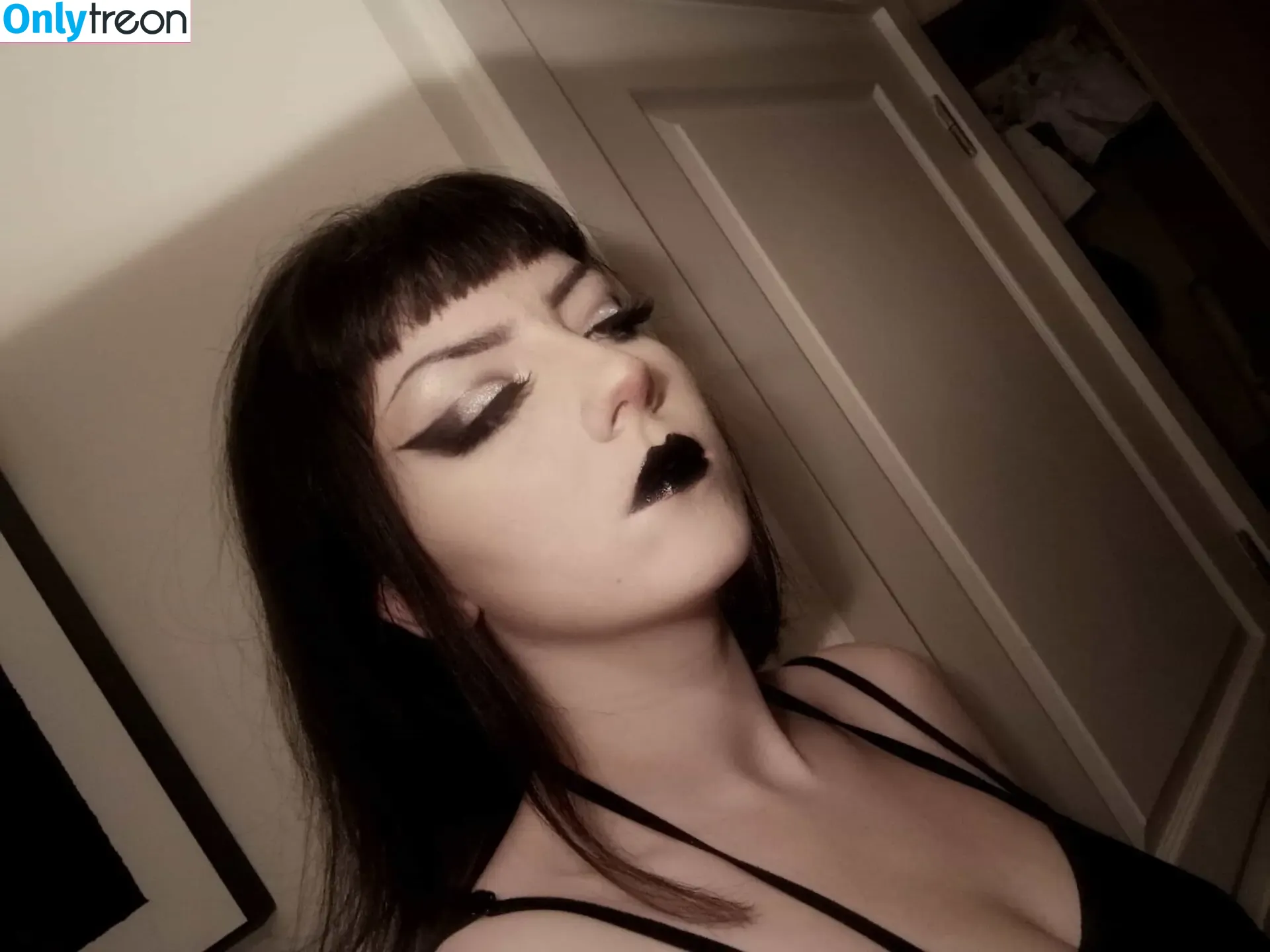 cutiegothxo голая photo #0076 (cutiegothxo)